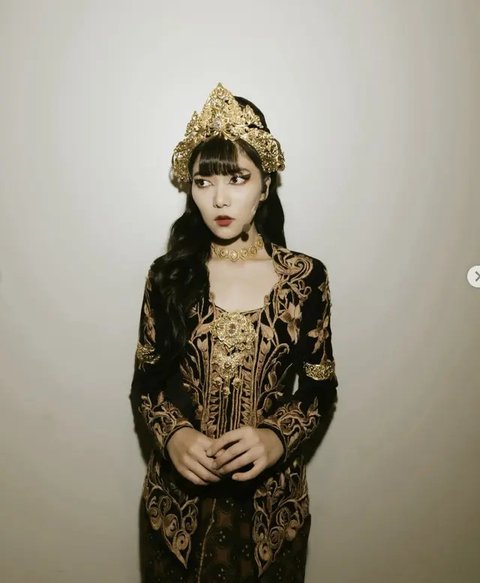 Maudy Ayunda adalah salah satu artis yang menerima beasiswa LPDP. Melalui beasiswa LPDP, Maudy Ayunda berhasil menyelesaikan pendidikan magisternya dan mendapatkan gelar Master of Educatio