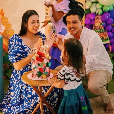 Wajah Zalina Anak Raisa dan Hamish Daud Akhirnya Terungkap, Disebut Sangat Mirip Ayahnya.  foto: TikTok @zalinarainewyllie12