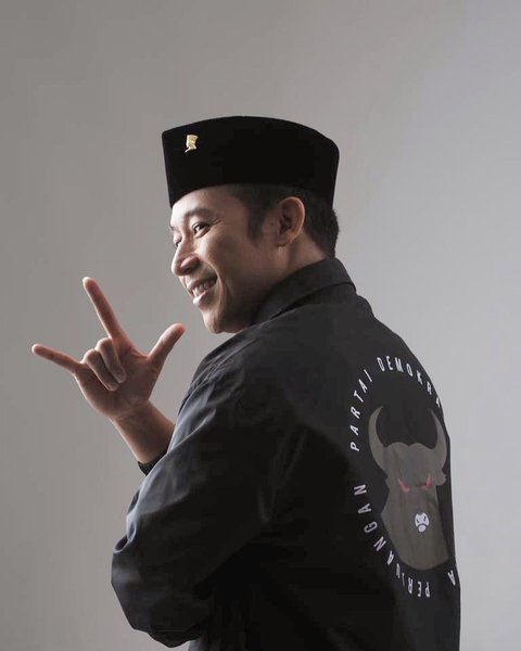 Profil Lengkap Denny Cagur, dari Komedian hingga Anggota DPR