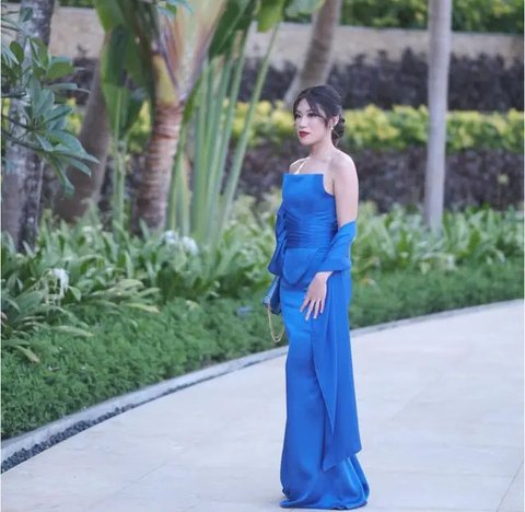 Gaya Winona Delany Calon Menantu Hotman Paris. [@wdtandra]