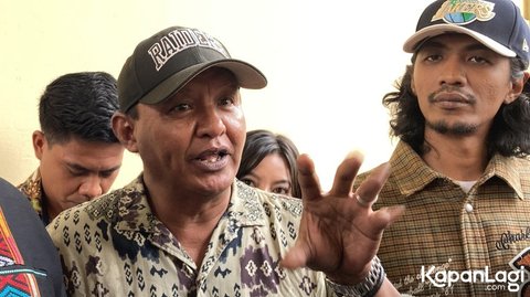 Ayah Vadel Badjideh Tantang ibunda Lolly Untuk Merobohkan Rumahnya Setelah Nikita Mirzani disebut Sampah