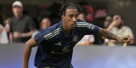 Asik! Leny Yoro Akhirnya Latihan Penuh Bersama Manchester United
