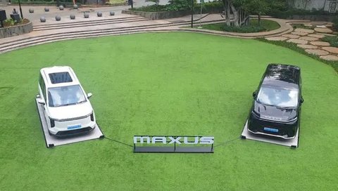 Maxus Perkenalkan Mifa 7 dan 9 di Indonesia (Arief A/Liputan6.com)