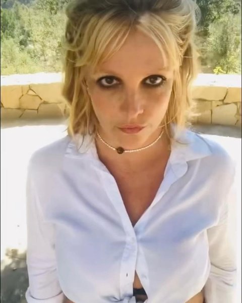 Deretan Kontroversi Britney Spears yang Resmi Menikahi Diri Sendiri