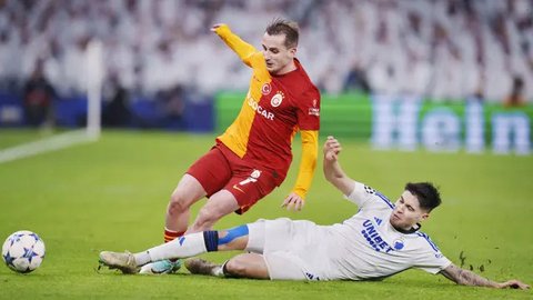 Kevin Diks dan dua pemain keturunan lainnya, Noa Leatomu dan Estella Loupatty, telah resmi menjadi Warga Negara Indonesia (WNI). (Bola.com/Dok.Istimewa).