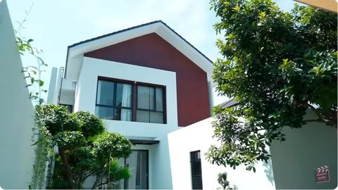 Potret rumah mewah Arafah Rianti. (sumber: YouTube/Arafah Rianti/Hifdzi Khoir)