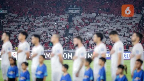 Pemain Timnas Indonesia saat melawan Australia pada laga kedua Grup C Kualifikasi Piala Dunia 2026 Zona Asia di Stadion Utama Gelora Bung Karno (SUGBK), Jakarta Pusat, pada Selasa (10/9/20