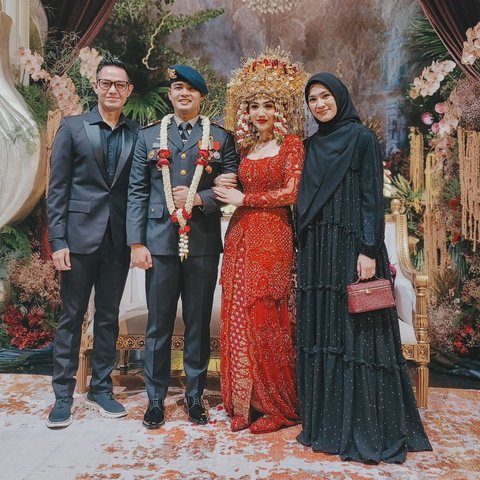 Tampil Glamor Semua, Ini Sederet Seleb yang Hadir di Resepsi Febby Rastanty dan Drajad Djumantara