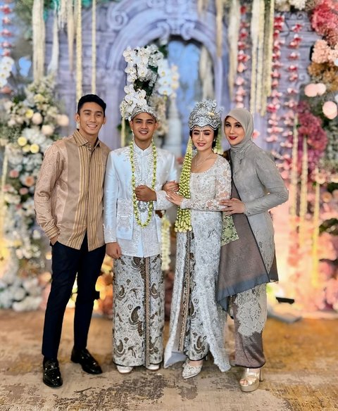 Tampil Glamor Semua, Ini Sederet Seleb yang Hadir di Resepsi Febby Rastanty dan Drajad Djumantara