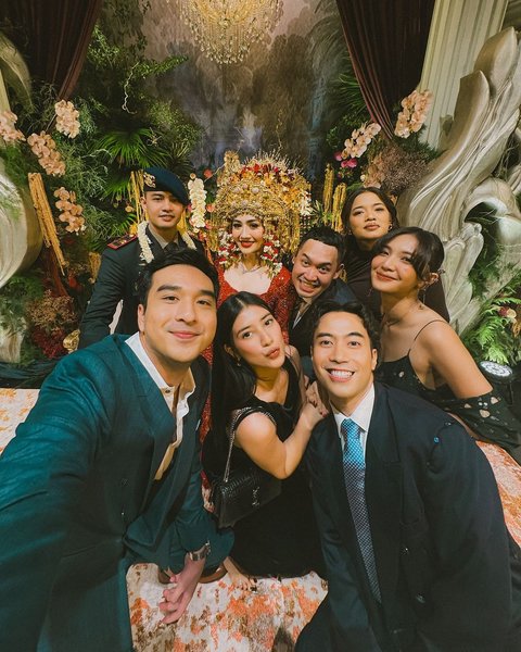 Tampil Glamor Semua, Ini Sederet Seleb yang Hadir di Resepsi Febby Rastanty dan Drajad Djumantara