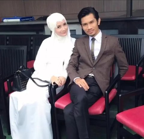 Tria Changcuters dan Dhatu Rembulan Setelah 12 Tahun Menikah (Sumber: Instagram/dhaturembulan)