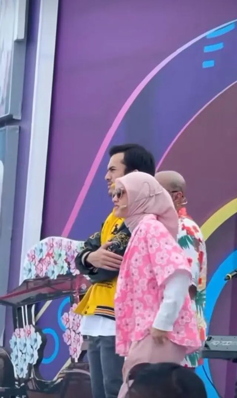 Kebersamaan Rizky Nazar dan Cut Syifa Kondangan Bareng (Sumber: Instagram/cutsyifa)