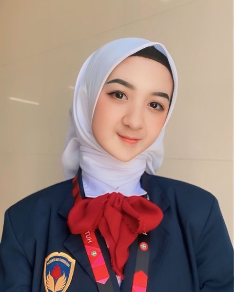 Potret Cantik Niatus Sholihah yang Viral karena Tawaran Raffi Ahmad Jadi Staf Utusan Presiden