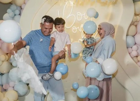 Keseruan Gender Reveal Kesha Ratuliu (Sumber: Instagram/kesharatuliu05)