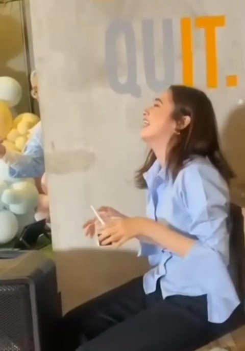Keseruan Gender Reveal Kesha Ratuliu (Sumber: Instagram/kesharatuliu05)