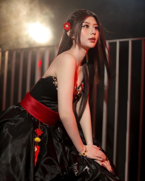 Potret Cantik Lydia Onic dengan Rambut Terurai, Brand Ambassador Tim Esport Asal Samarinda