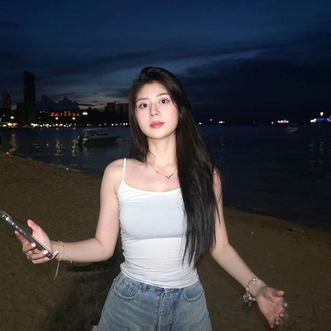 Potret Cantik Lydia Onic dengan Rambut Terurai, Brand Ambassador Tim Esport Asal Samarinda