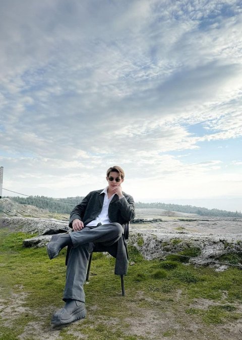 Profil Lengkap Rey Mbayang, Perjalanan Karier hingga Menjadi Suami Dinda Hauw