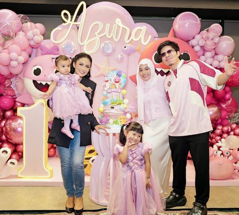 7 Foto Ulang Tahun Pertama Azura, Anak Bungsu Atta dan Aurel, Dihadiri Kris Dayanti serta Gen Halilintar