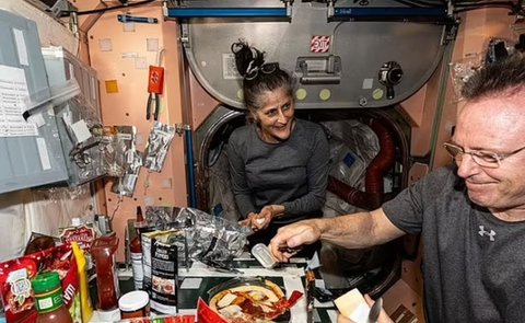 Foto Memprihatinkan Sunita Williams Astronot NASA Sebelum dan Sesudah Terjebak di Stasiun Luar Angkasa, Kurus Makan Seadanya