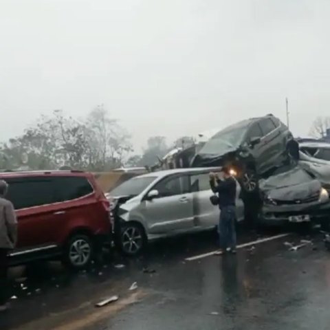 Sering Terjadi Tragedi Maut, Begini Sejarah Panjang Tol Cipularang