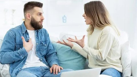 Ilustrasi Hubungan yang Tidak Harmonis. (foto: Pinterest/Sindonews Official).