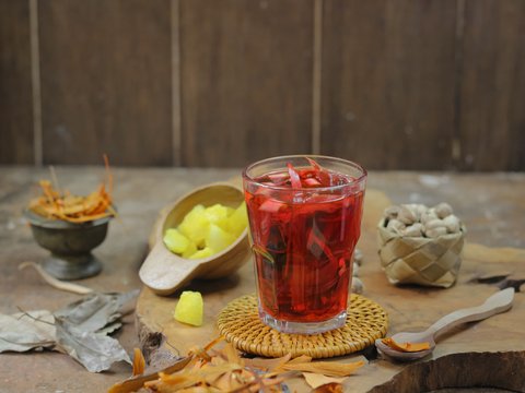 ilustrasi wedang/Kristanti/Shutterstock