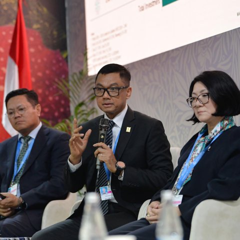 Direktur Utama PLN, Darmawan Prasodjo dalam CEO Climate Talks COP29