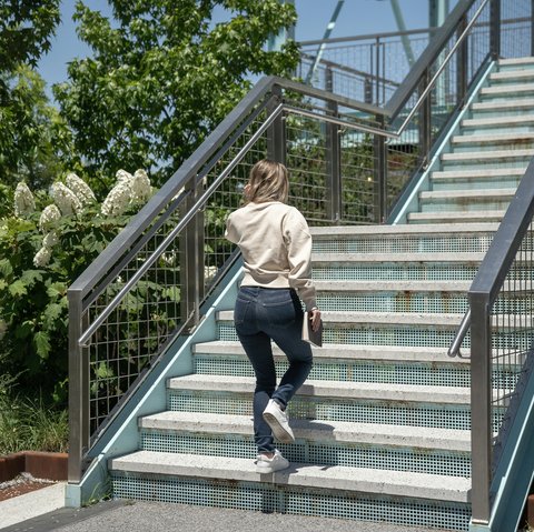 5 Alasan Mengapa Menaiki Tangga Lebih Baik