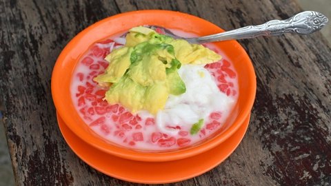 Minuman Es Khas Nusantara Dan Legendaris yang Menyegarkan Saat&nbsp;Cuaca&nbsp;Panas