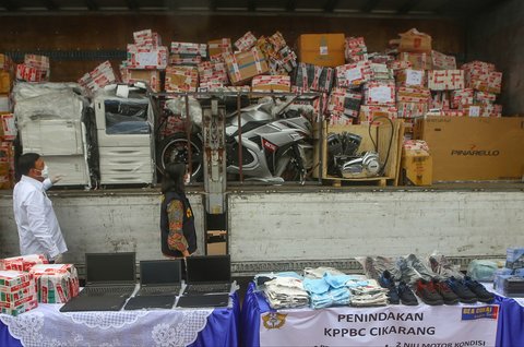 FOTO: Penampakan Barang-Barang Selundupan Bikin Rugi Negara Miliaran Rupiah