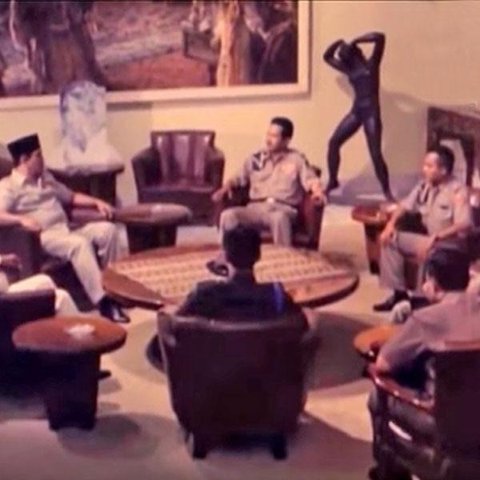 Kenapa Sukarno Memilih Soeharto?