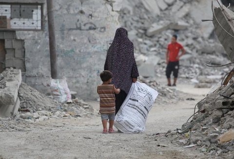 Enam Bulan Lalu Mona Masih Tinggal di Tepi Laut Gaza, Kini Dia Berjuang Hidup di Mesir