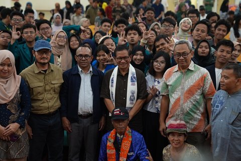 Hadiri Bedah Buku, Pramono Cagub Pertama yang Sambangi UNJ