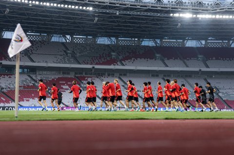 FOTO: Mengintip Timnas Jepang Jajal Rumput Stadion Gelora Bung Karno Jelang Hadapi Timnas Indonesia