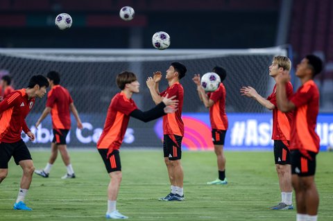 FOTO: Mengintip Timnas Jepang Jajal Rumput Stadion Gelora Bung Karno Jelang Hadapi Timnas Indonesia