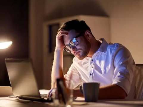 Ilustrasi Introvert. (foto: Pinterest/Stocksy United).