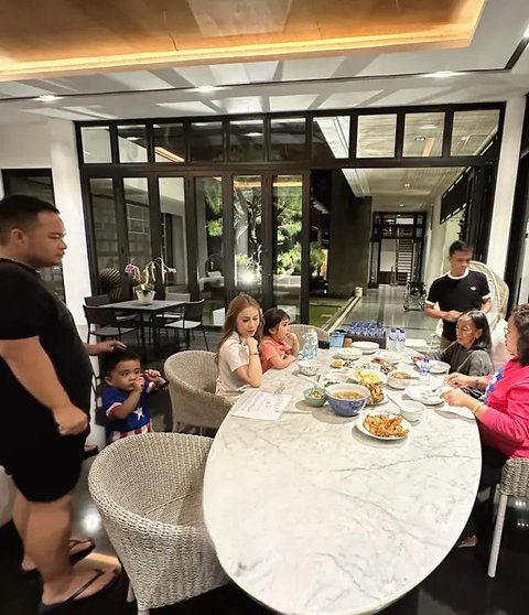 Rumah Momo Geisha (Sumber: YouTube/Boy William)