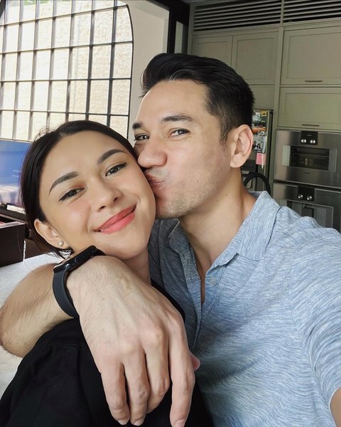 Langgeng 18 Tahun Berumah Tangga dengan Nana Mirdad, Andrew White Beri Tips dan Pesan untuk Para Suami