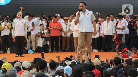 Kampanye Akbar RIDO juga dihadiri sejumlah petinggi partai politik yang tergabung dalam KIM Plus serta beberapa tokoh masyarakat yang mendukung pasangan RIDO. (Liputan6.com/Herman Zakharia)