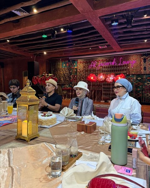 Besanan, 7 Pottet Kedekatan Reza Artamevia dan Lenggogeni Faruk Ibunda Halilintar - Kompak