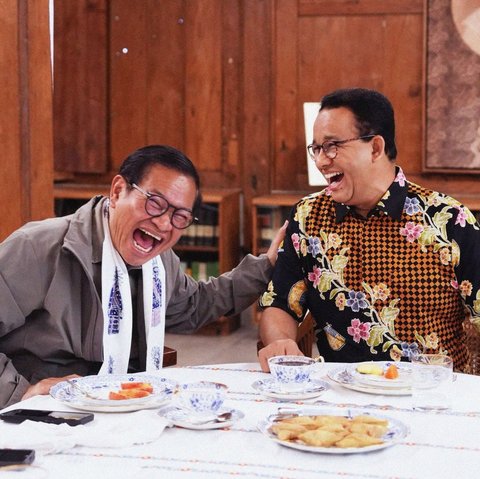 FOTO: Tawa Lepas Anies Baswedan dan Pramono-Rano, Sinyal Dukungan?