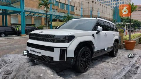 Lihat Kiper Timnas Maarten Paes Beli Bubur Pakai Mobil Mewah Ini (instagram @hyundaimotorindonesia)