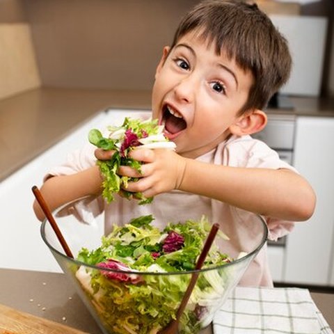 10 Cara Terapkan Pola Makan Sehat pada Anak yang Perlu Diterapkan Orangtua