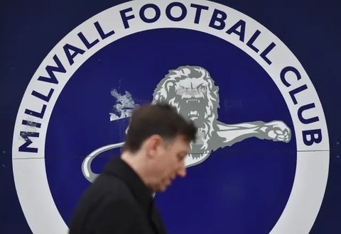 Manchester United - Ilustrasi Logo MU (Bola.com/Adreanus Titus)