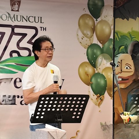 Direktur Sido Muncul, Dr. (H.C.) Irwan Hidayat saat memberikan speech di syukuran 73 tahun Sido Muncul.