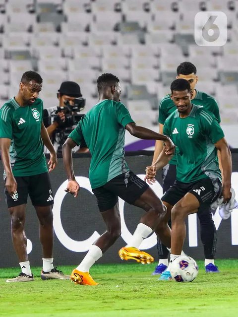 Pada pertemuan sebelumnya, timnas Indonesia dan Arab Saudi bermain imbang pada laga yang digelar di Stadion King Abdullah Sports City. (Liputan6.com/Angga Yuniar)