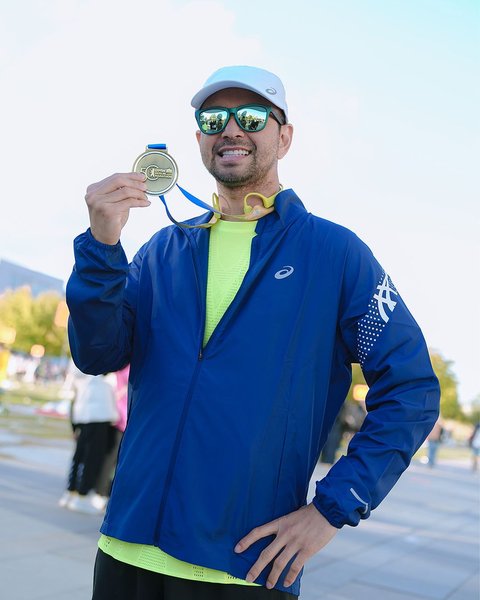 Momen Raffi Ahmad Olahraga Bareng Rafathar dan Rayyanza yang Kompak