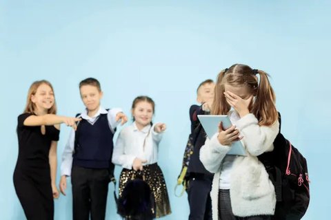 Ilustrasi bullying, perundungan. (Image by master1305 on Freepik)