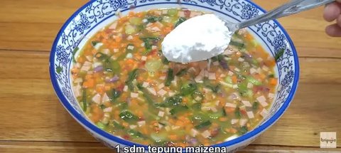 Telur Dadar Kukus Goreng (Credit: Youtube/tri pujis)